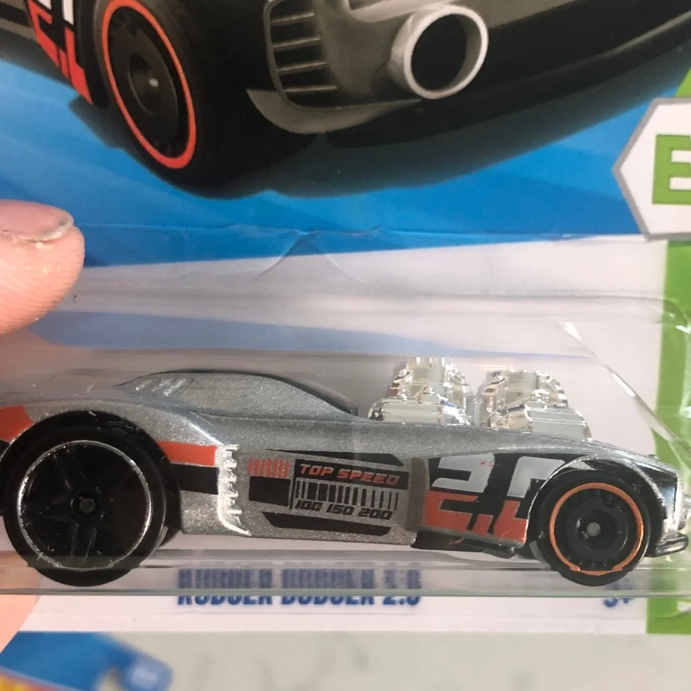 Mattel Hot Wheels Rodger Dodger 2.0 - Silver and Black